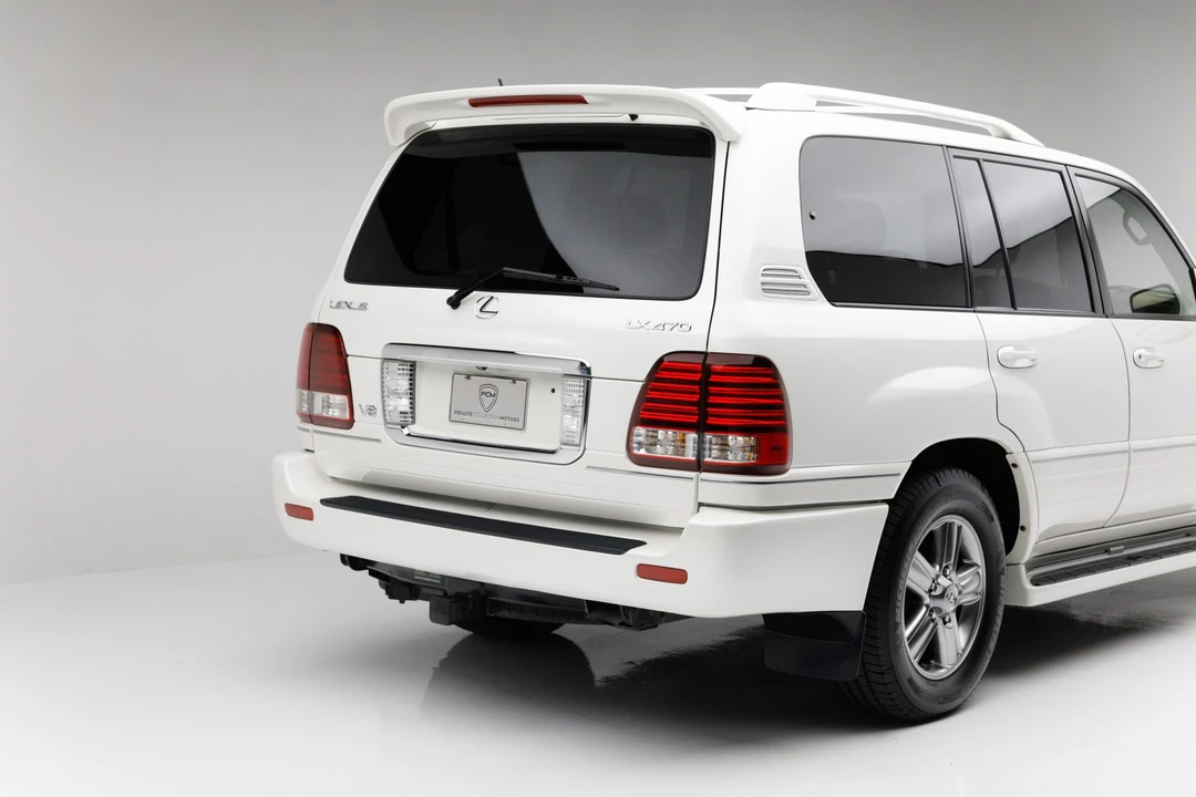 2007 Lexus LX 2nd Gen - Image 18 of 31