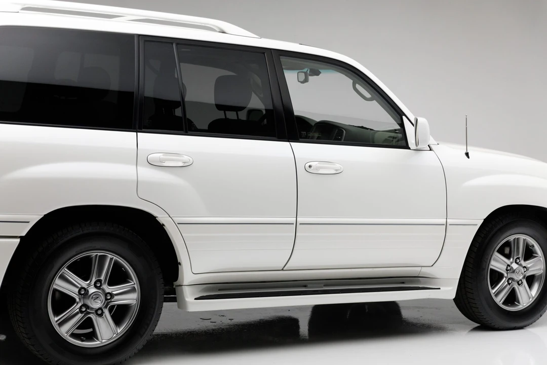 2007 Lexus LX 2nd Gen - Image 20 of 31
