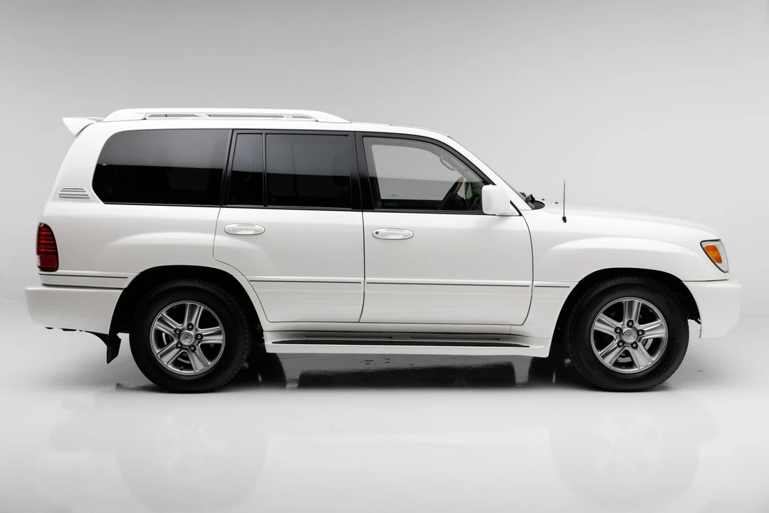 2007 Lexus LX 2nd Gen - Image 8 of 31