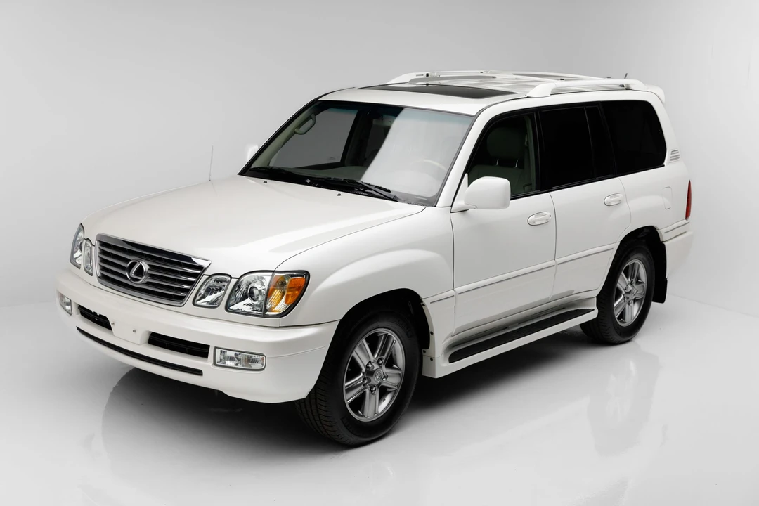 2007 Lexus LX 2nd Gen - Image 3 of 31