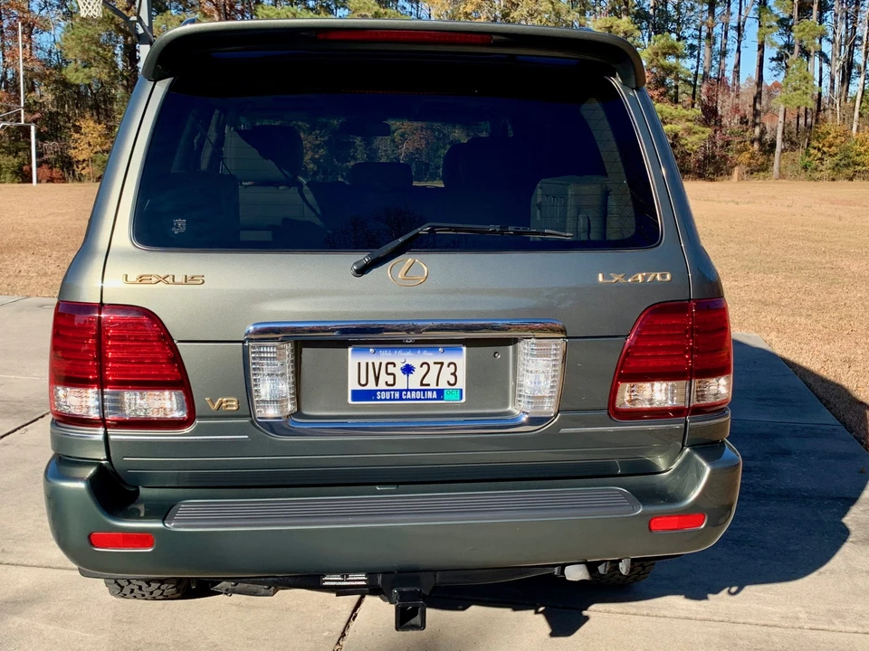 2007 Lexus LX 2nd Gen - Image 5 of 31
