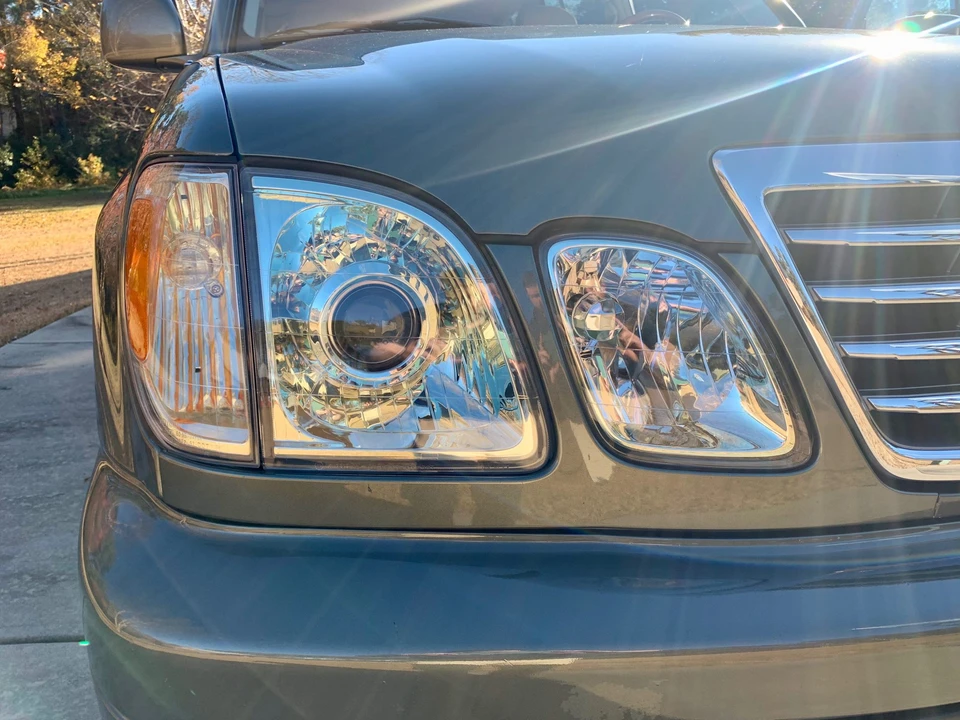 2007 Lexus LX 2nd Gen - Image 14 of 31