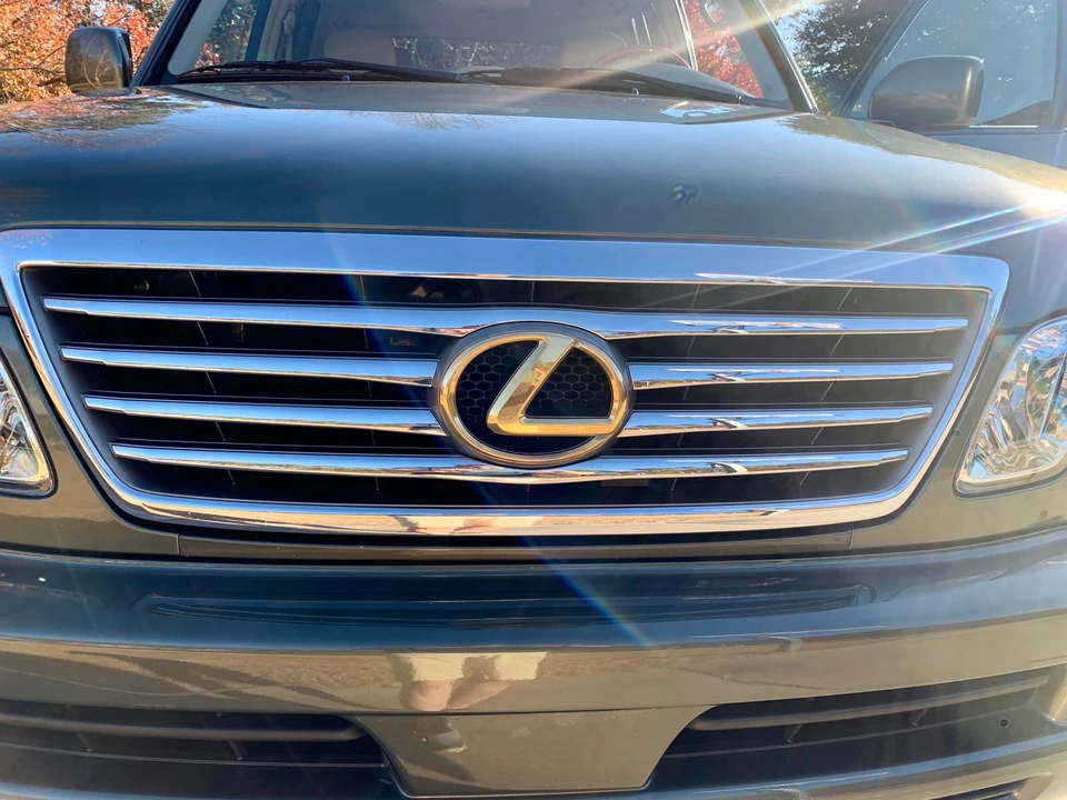 2007 Lexus LX 2nd Gen - Image 12 of 31
