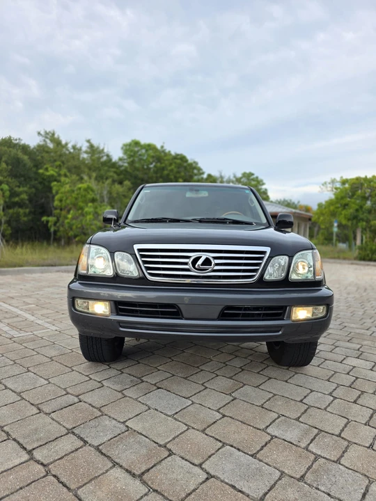 2007 Lexus LX 2nd Gen - Image 6 of 31