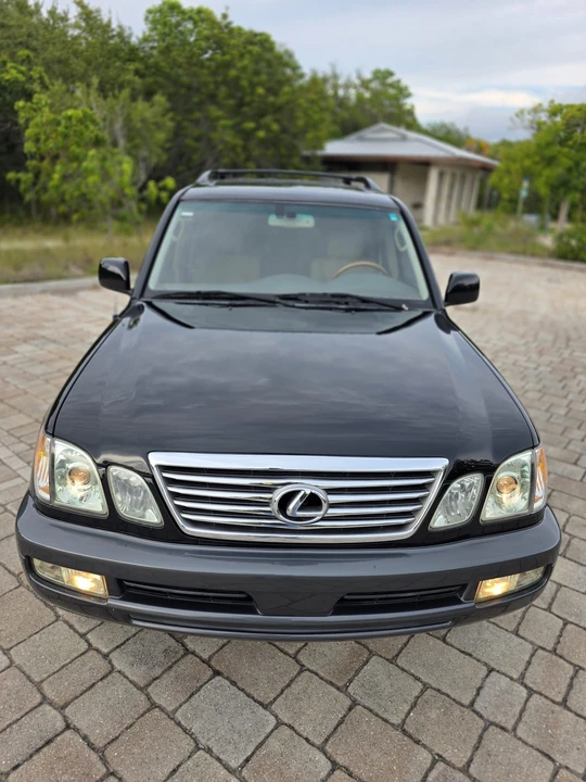 2007 Lexus LX 2nd Gen - Image 8 of 31