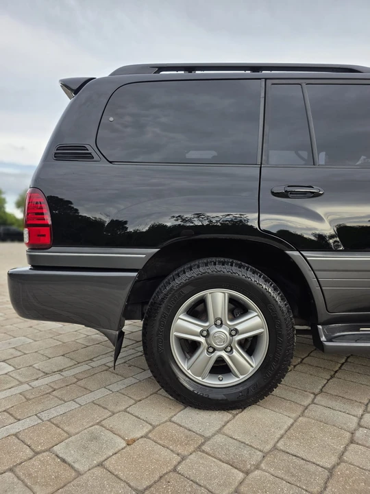 2007 Lexus LX 2nd Gen - Image 30 of 31