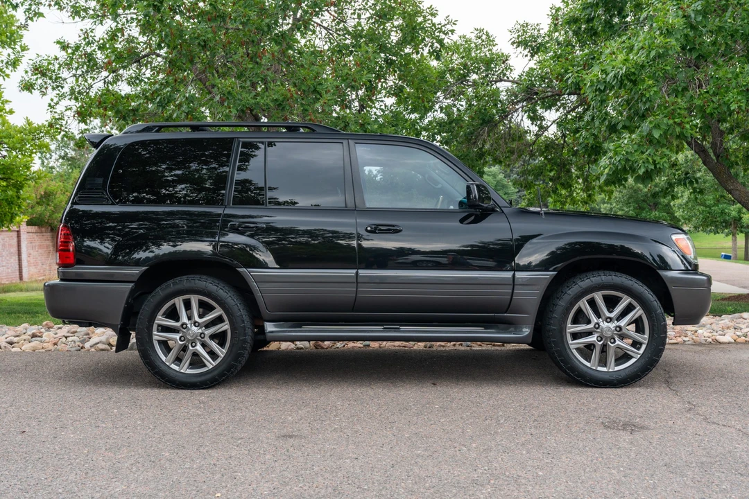 2007 Lexus LX 2nd Gen - Image 8 of 31