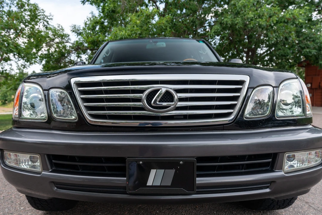 2007 Lexus LX 2nd Gen - Image 12 of 31