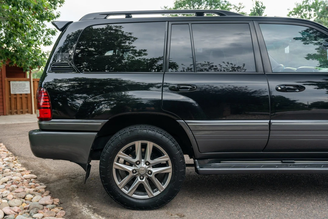 2007 Lexus LX 2nd Gen - Image 31 of 31