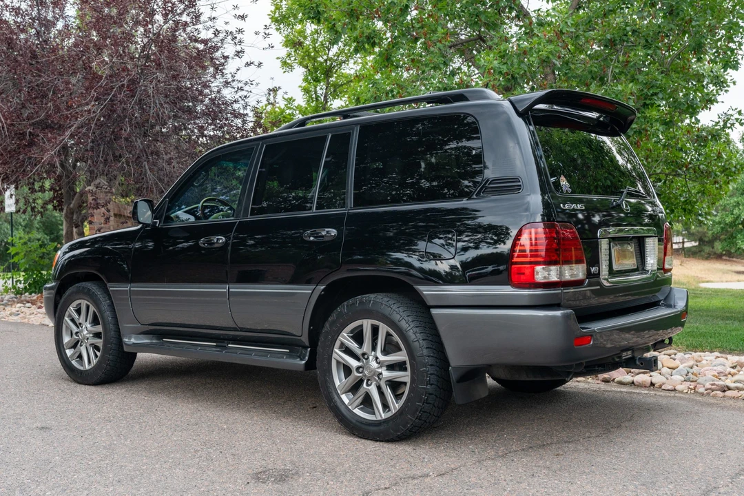 2007 Lexus LX 2nd Gen - Image 4 of 31