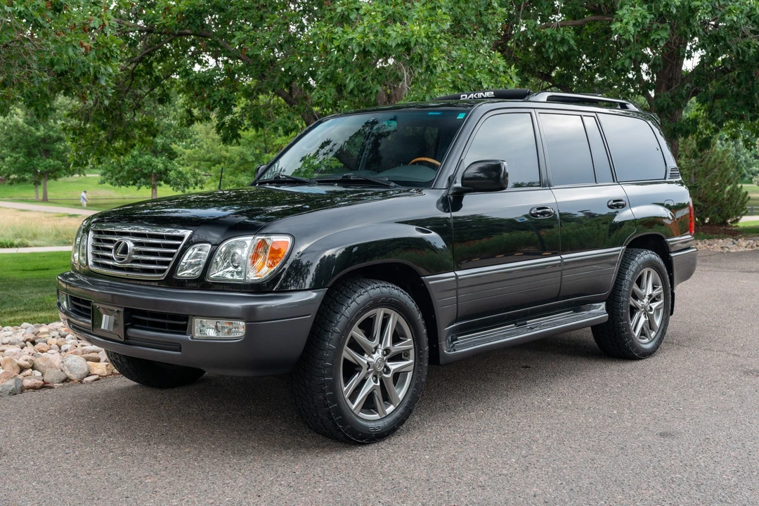 2007 Lexus LX 2nd Gen - Image 2 of 31