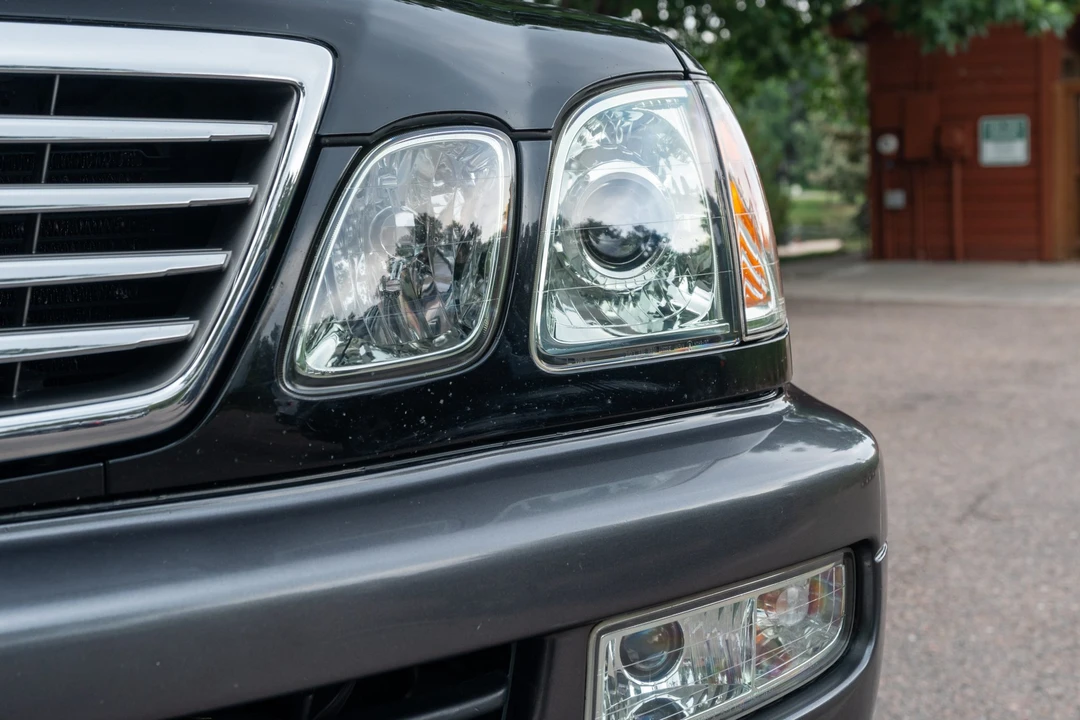 2007 Lexus LX 2nd Gen - Image 16 of 31