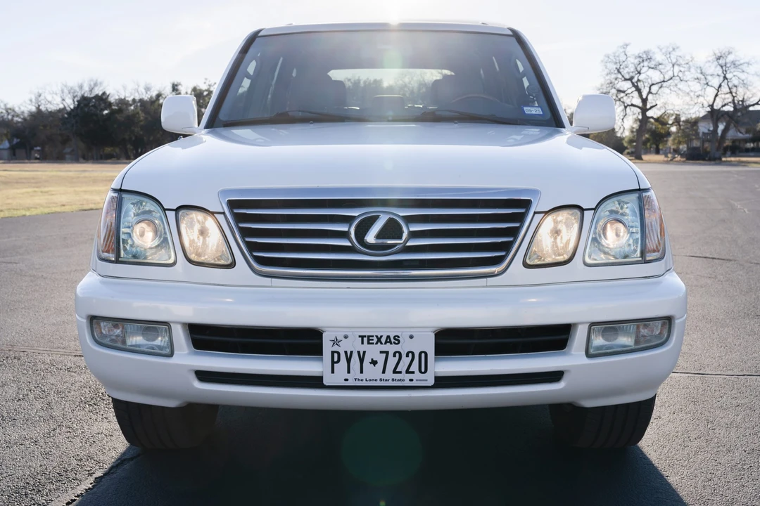 2007 Lexus LX 2nd Gen - Image 11 of 31
