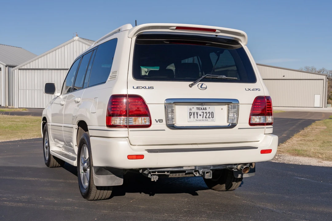 2007 Lexus LX 2nd Gen - Image 28 of 31