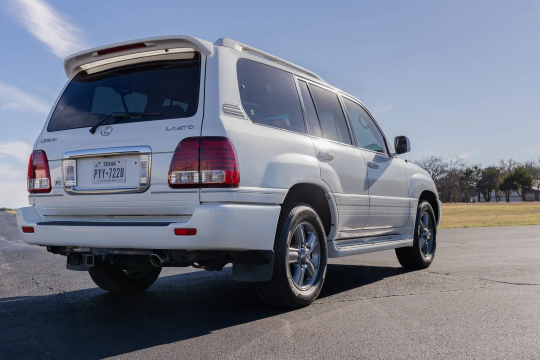 2007 Lexus LX 2nd Gen - Image 25 of 31