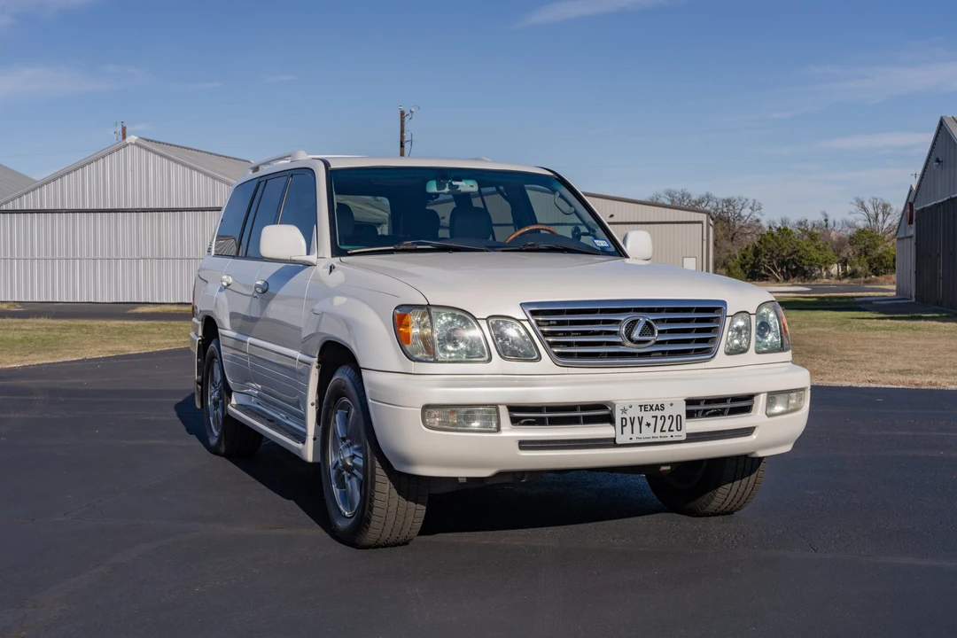 2007 Lexus LX 2nd Gen - Image 14 of 31