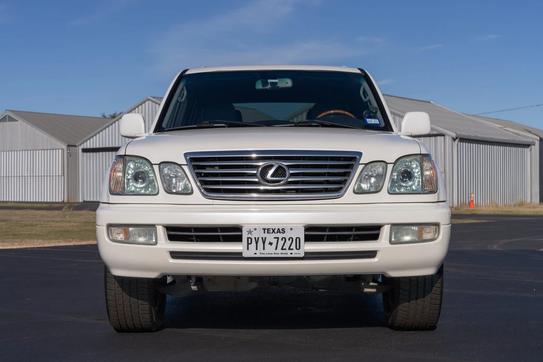 2007 Lexus LX 2nd Gen - Image 8 of 31