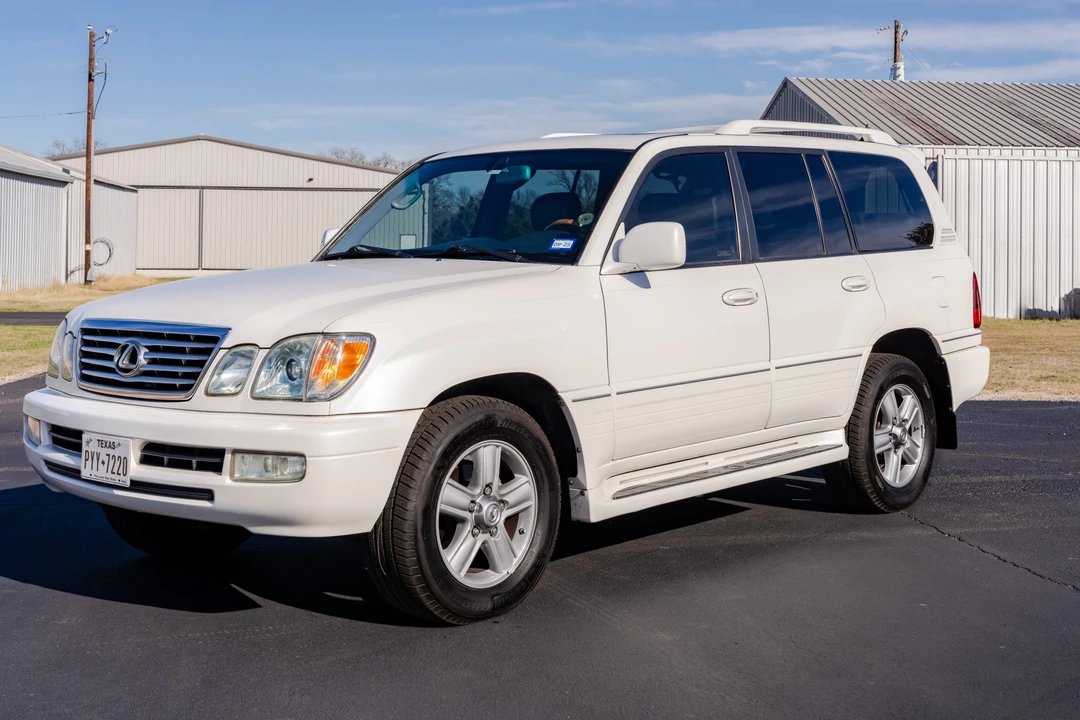 2007 Lexus LX 2nd Gen - Image 5 of 31
