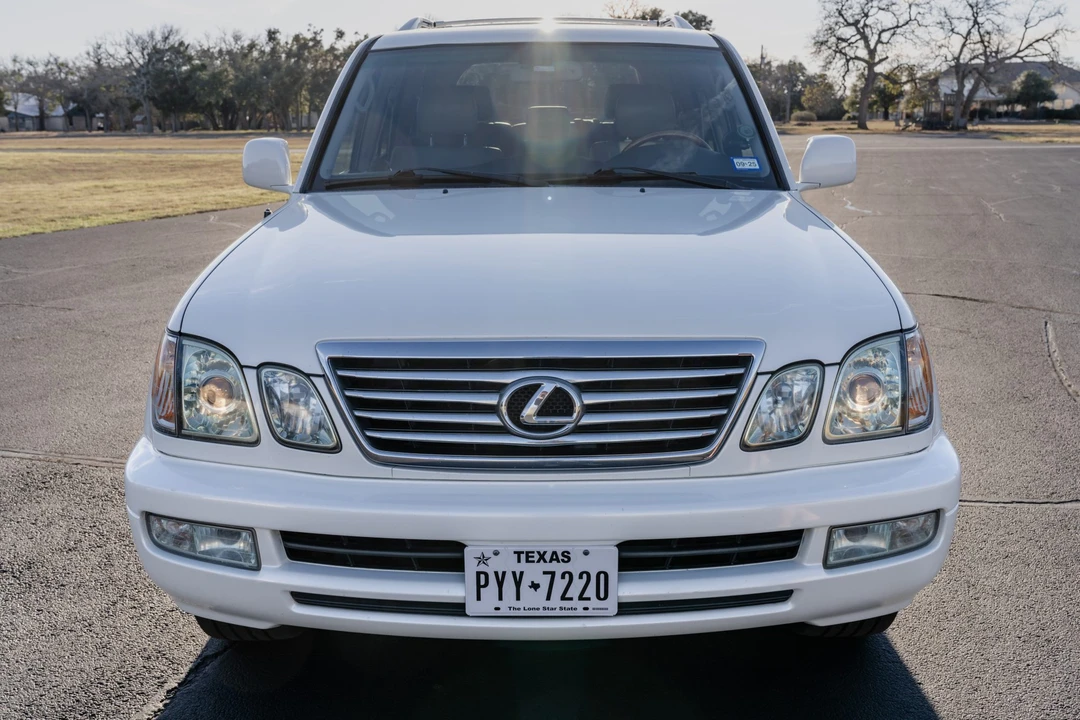 2007 Lexus LX 2nd Gen - Image 13 of 31