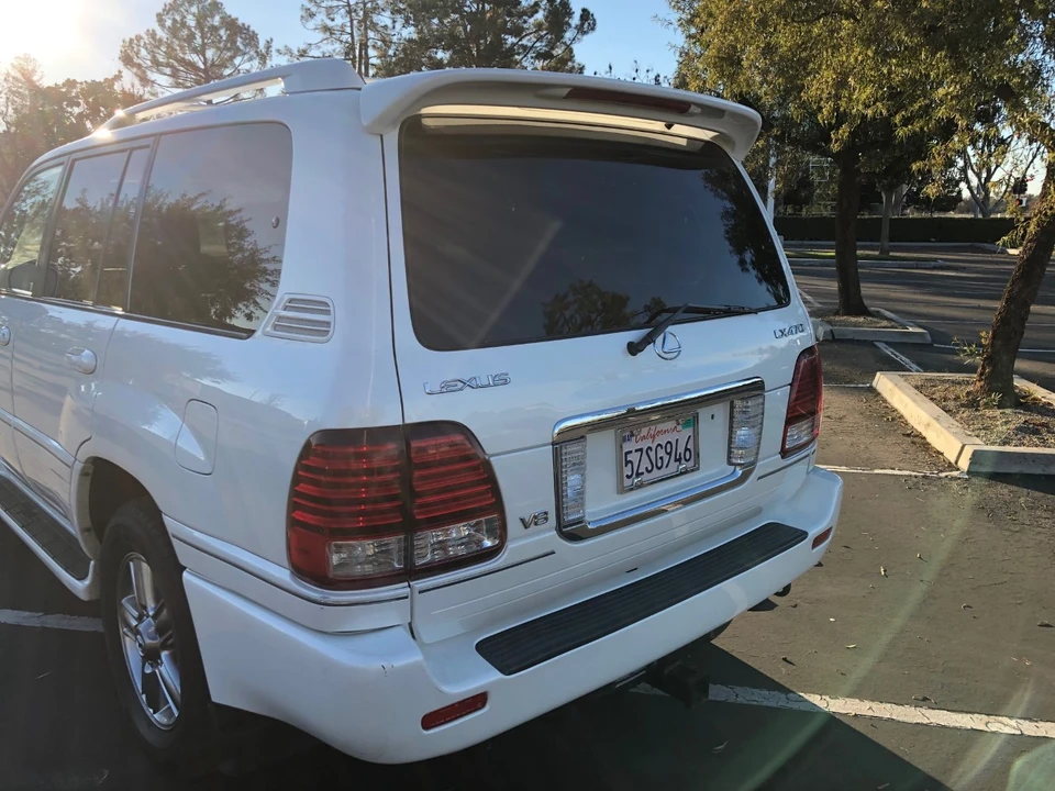 2007 Lexus LX 2nd Gen - Image 16 of 31