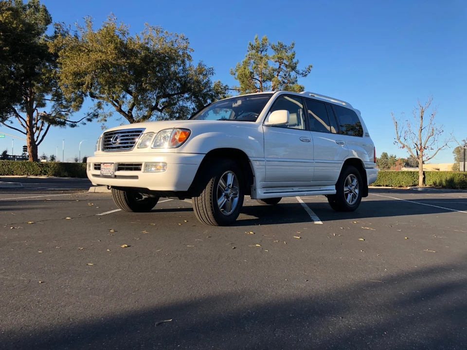 2007 Lexus LX 2nd Gen - Image 6 of 31