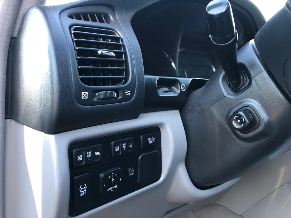 2007 Lexus LX 2nd Gen - Image 29 of 31