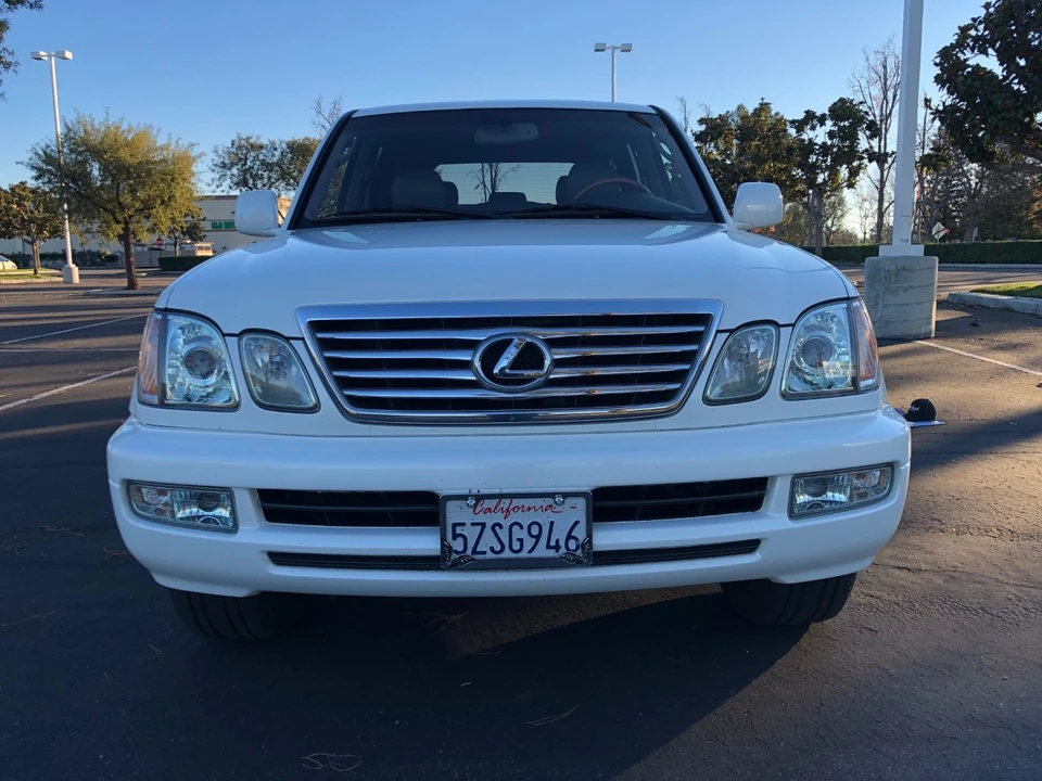 2007 Lexus LX 2nd Gen - Image 3 of 31