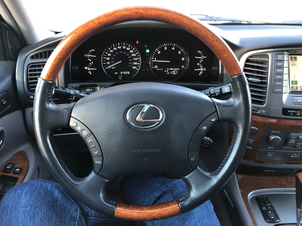 2007 Lexus LX 2nd Gen - Image 31 of 31