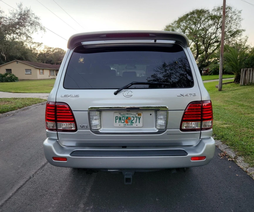 2007 Lexus LX 2nd Gen - Image 14 of 31