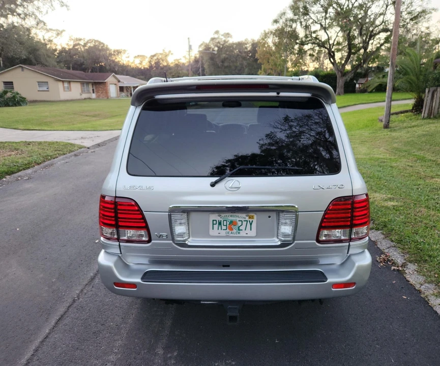 2007 Lexus LX 2nd Gen - Image 13 of 31