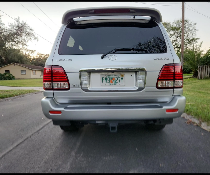 2007 Lexus LX 2nd Gen - Image 15 of 31