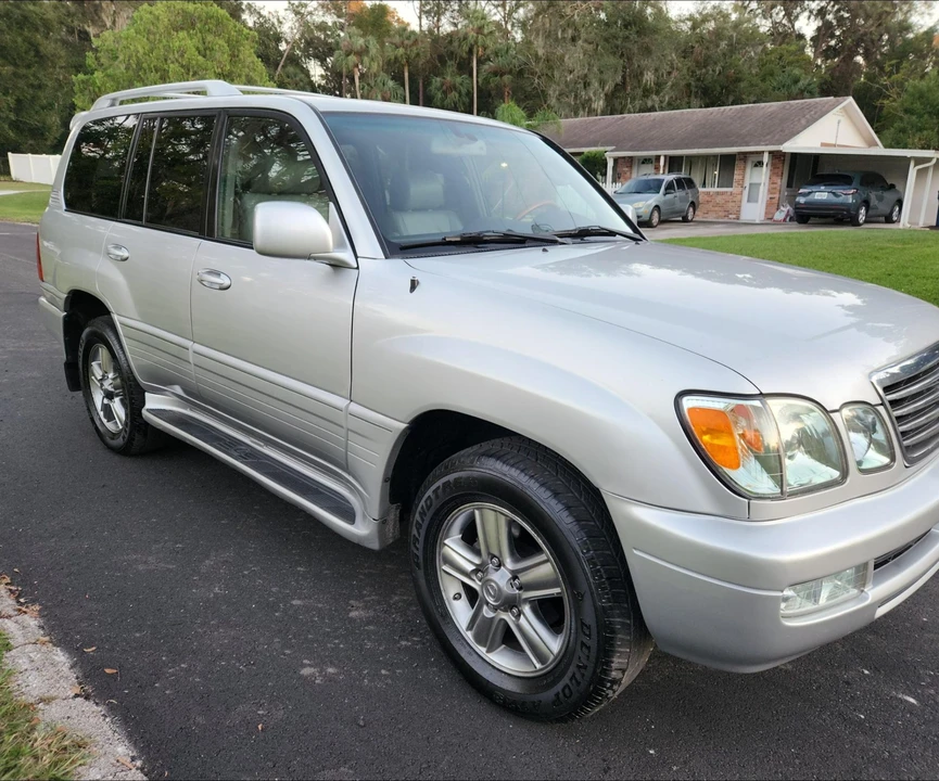 2007 Lexus LX 2nd Gen - Image 27 of 31