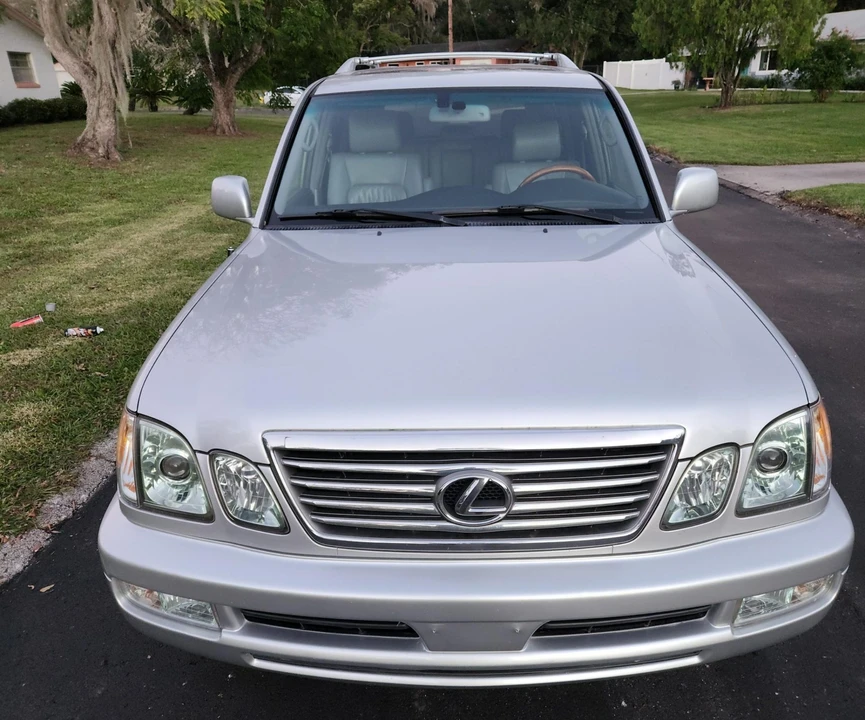 2007 Lexus LX 2nd Gen - Image 7 of 31