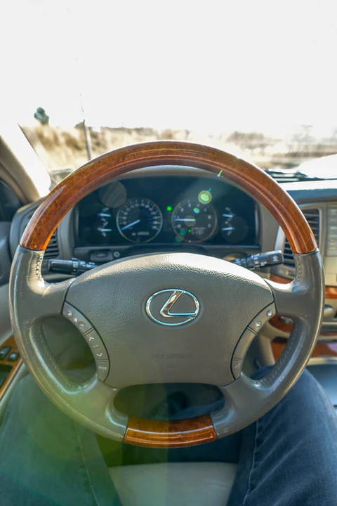 2007 Lexus LX 2nd Gen - Image 27 of 31