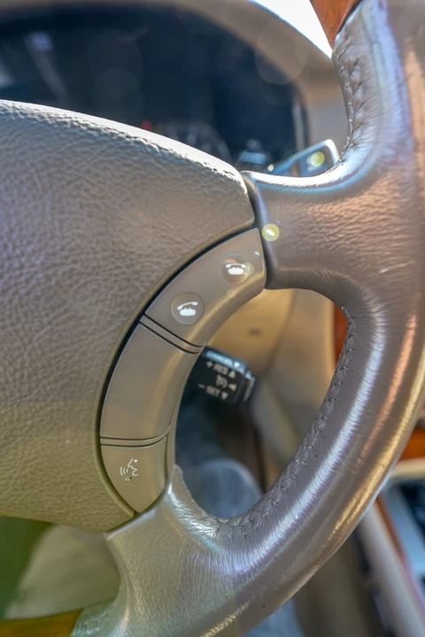 2007 Lexus LX 2nd Gen - Image 29 of 31
