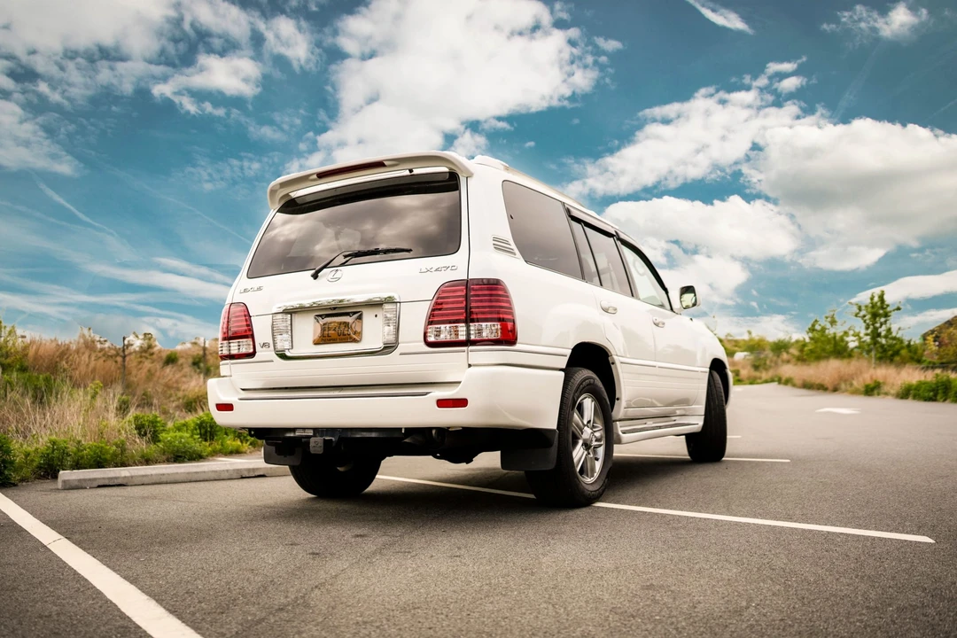 2007 Lexus LX 2nd Gen - Image 8 of 31