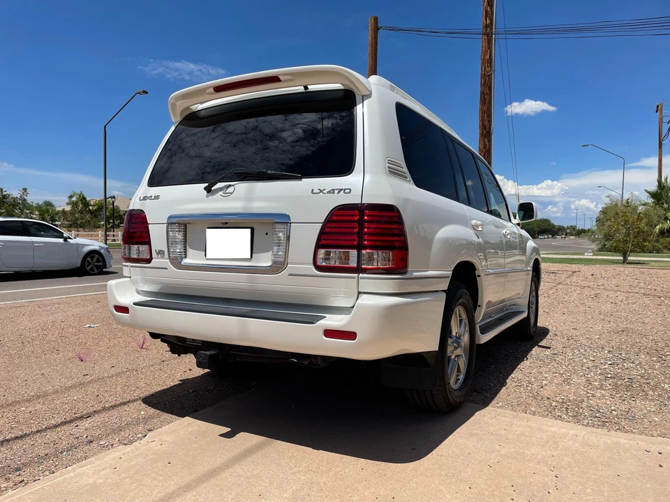 2007 Lexus LX 2nd Gen - Image 10 of 31