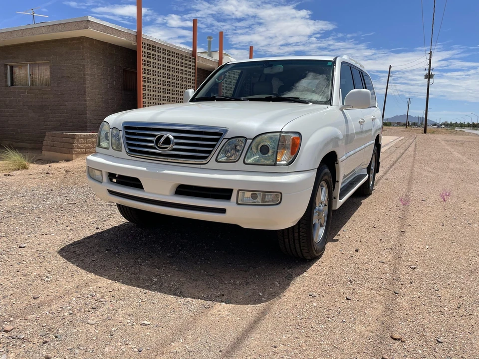 2007 Lexus LX 2nd Gen - Image 3 of 31