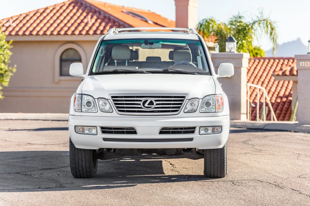 2007 Lexus LX 2nd Gen - Image 10 of 31