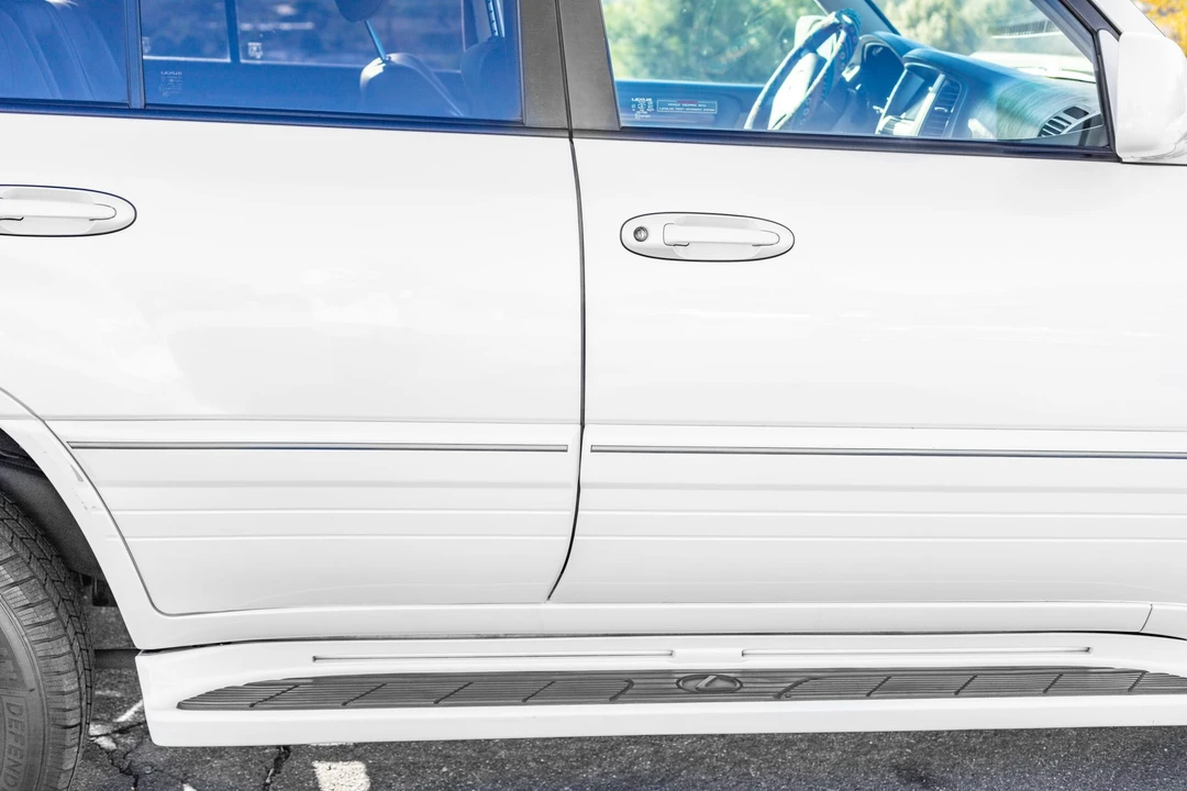 2007 Lexus LX 2nd Gen - Image 31 of 31