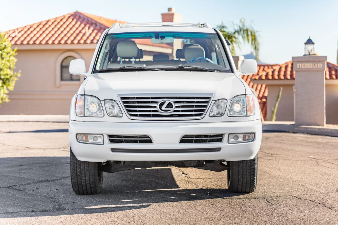2007 Lexus LX 2nd Gen - Image 11 of 31