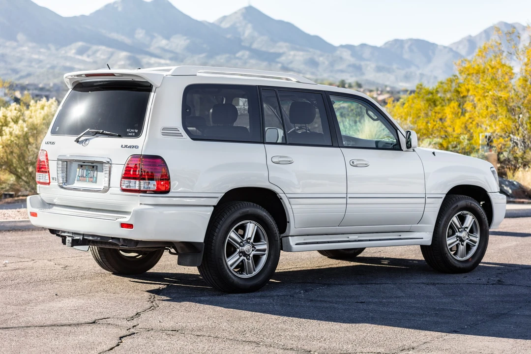 2007 Lexus LX 2nd Gen - Image 8 of 31