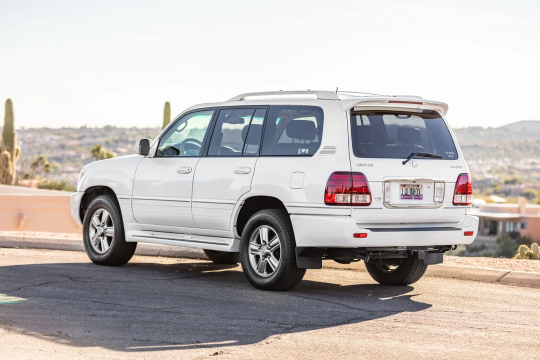 2007 Lexus LX 2nd Gen - Image 5 of 31
