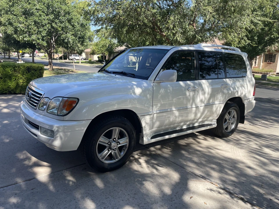 2007 Lexus LX 2nd Gen - Image 14 of 31