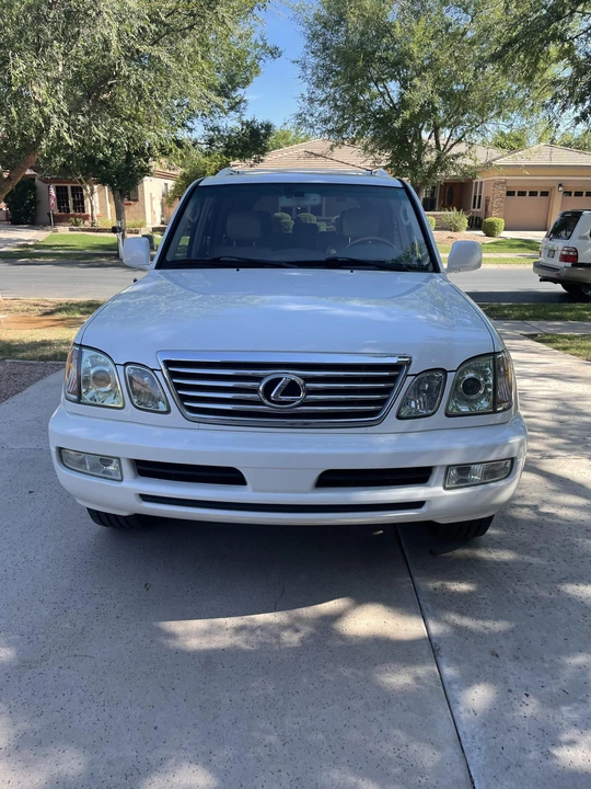 2007 Lexus LX 2nd Gen - Image 16 of 31