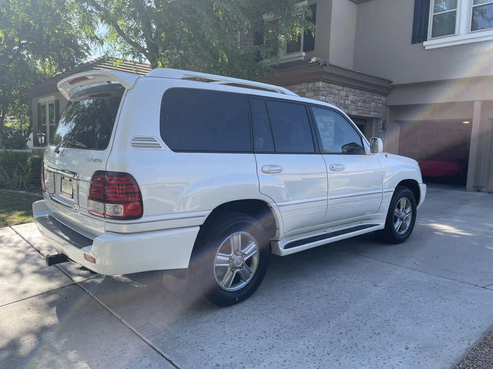2007 Lexus LX 2nd Gen - Image 21 of 31