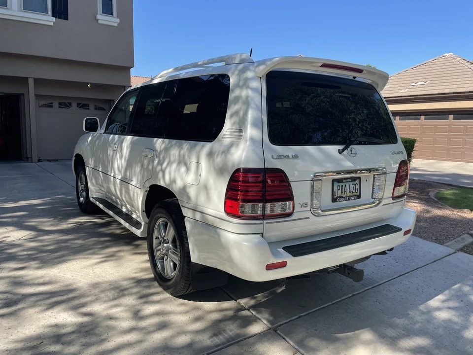 2007 Lexus LX 2nd Gen - Image 24 of 31