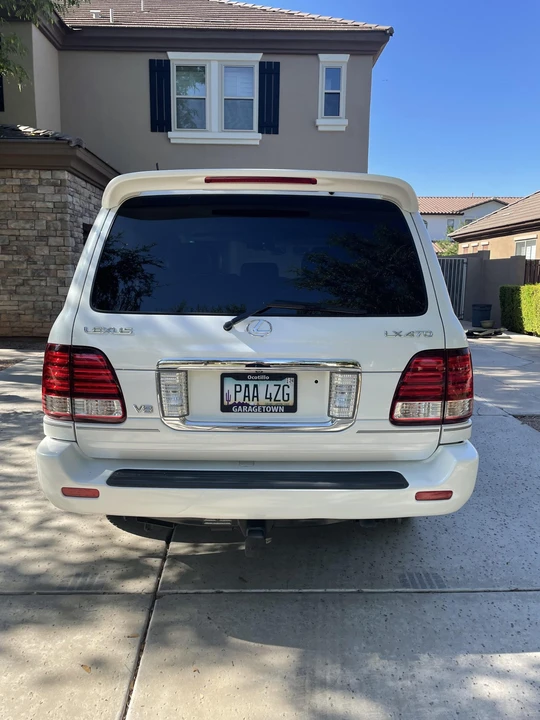 2007 Lexus LX 2nd Gen - Image 23 of 31