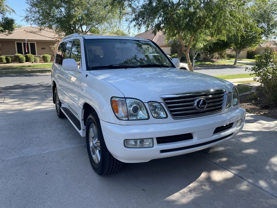 2007 Lexus LX 2nd Gen - Image 17 of 31