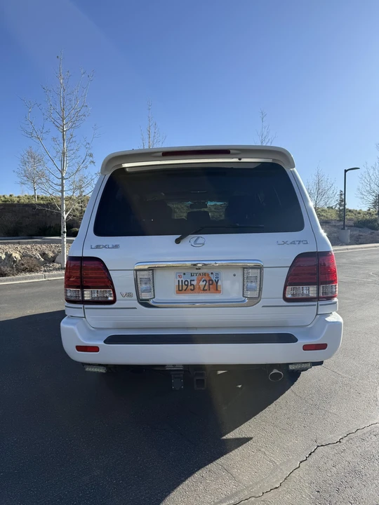 2007 Lexus LX 2nd Gen - Image 10 of 31